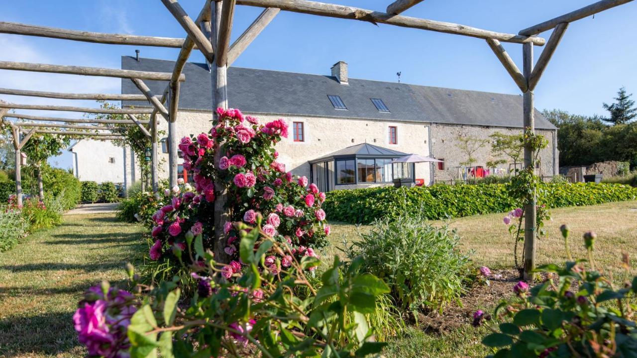 Au Manoir Des Loges Bed & Breakfast Quettreville-sur-Sienne Exterior photo